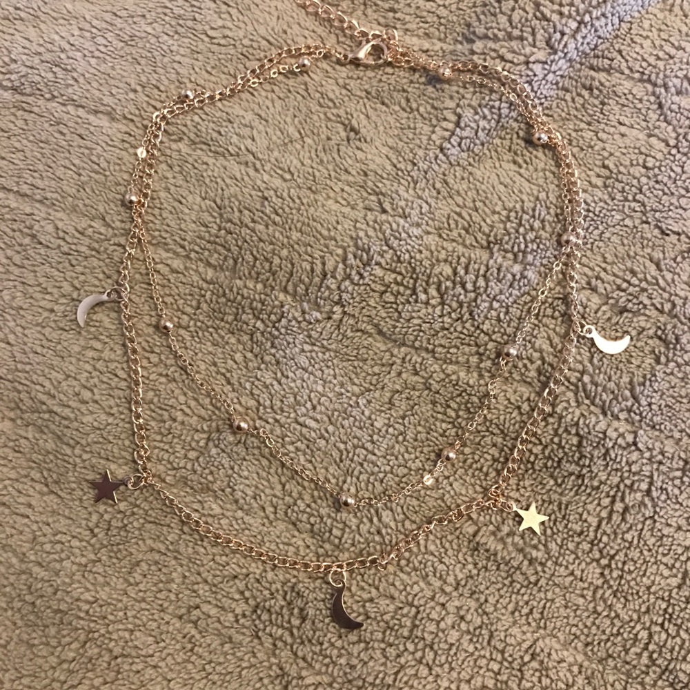 Gold star & moon charm choker necklace βοΈβ‘οΈβ¨ - Picture 4 of 5